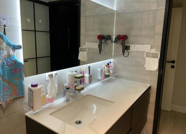 53岁阿姨第二次装修，坚持卫生间做到这15个细节，入住后越用越顺