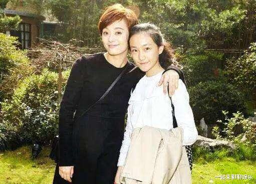 |被孙俪资助的向海清，写6000字控诉她抠门，19年过去了，如今怎样？