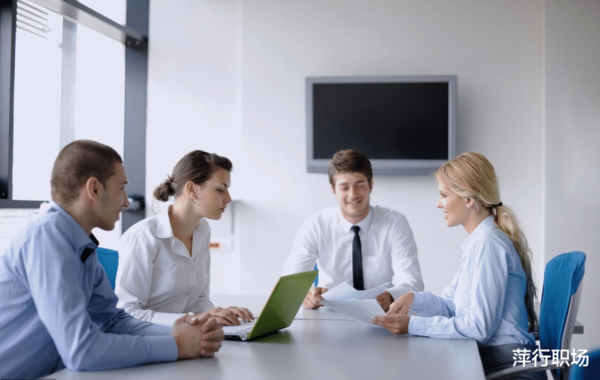 |同事怂恿你跳槽，别轻易裸辞，想明白三点再做决定