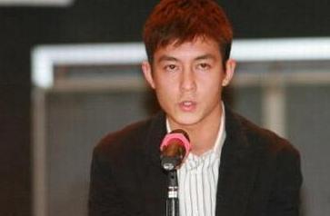 范冰冰|范冰冰永远也无法删除的艳照，张国立也在其中，网友：准备拿纸巾擦鼻血吧