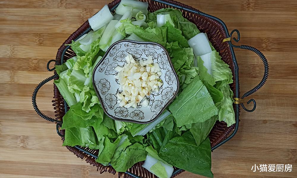 小白菜和干豆腐这样做，清香味美，大鱼大肉吃腻了来一盘特爽口