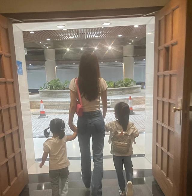 方媛|方媛晒家中厨房一角，细节满满都是高档货，网友：嫁对了人！