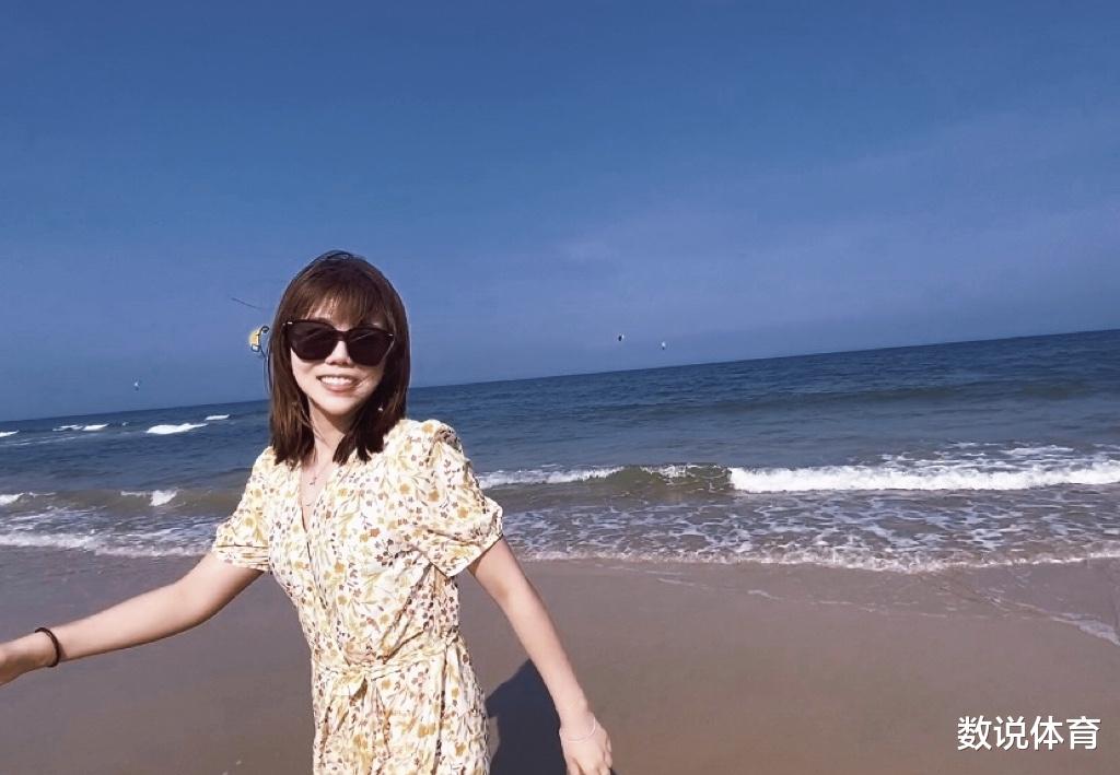 nbl|国乒接班人颜值很高！在海边戴墨镜笑容甜美，她能获得亚运资格吗