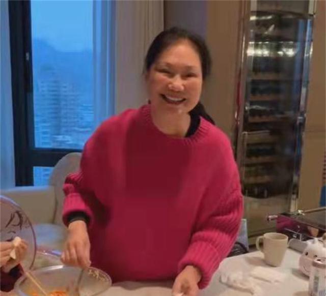 大S|汪小菲和S妈开战?为夺子深夜开骂,S妈怒放话“不要抢我外孙”