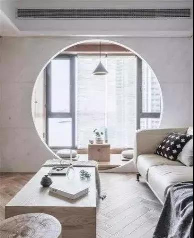 阳台还在装推拉门?太土了,如今都流行这样装了,美观实用又省地