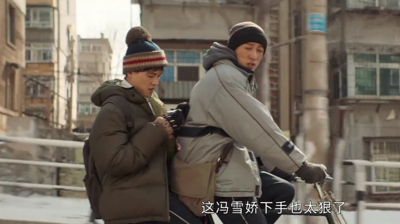 邯郸|《胆小鬼》和《玫瑰之战》各追4集:一个弃剧,一个会追到底