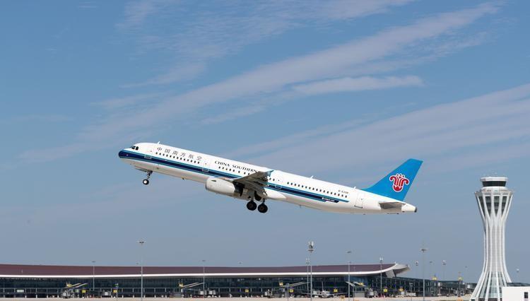 北京市|出国旅行，为什么飞机要在北京绕一圈再走？原因很简单