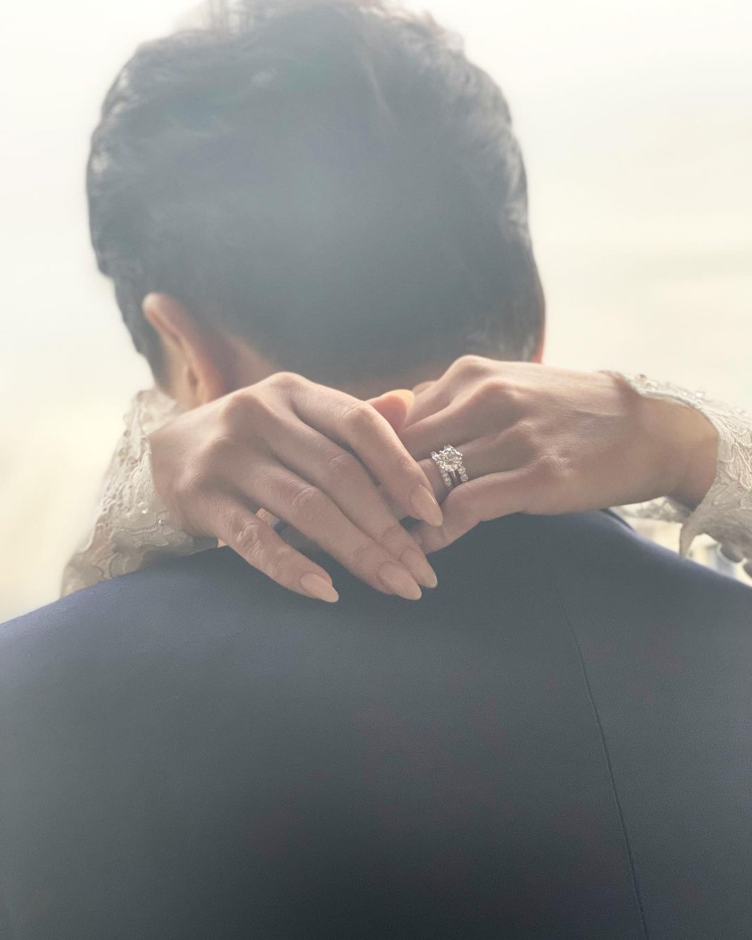 徐仁英|婚纱照公开!知名女爱豆二月迎来与企业家男友的幸福婚礼!