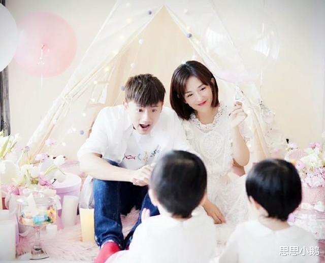 |谢娜晒照庆祝母亲节，母女四人首度同框，张杰为其送一大束康乃馨