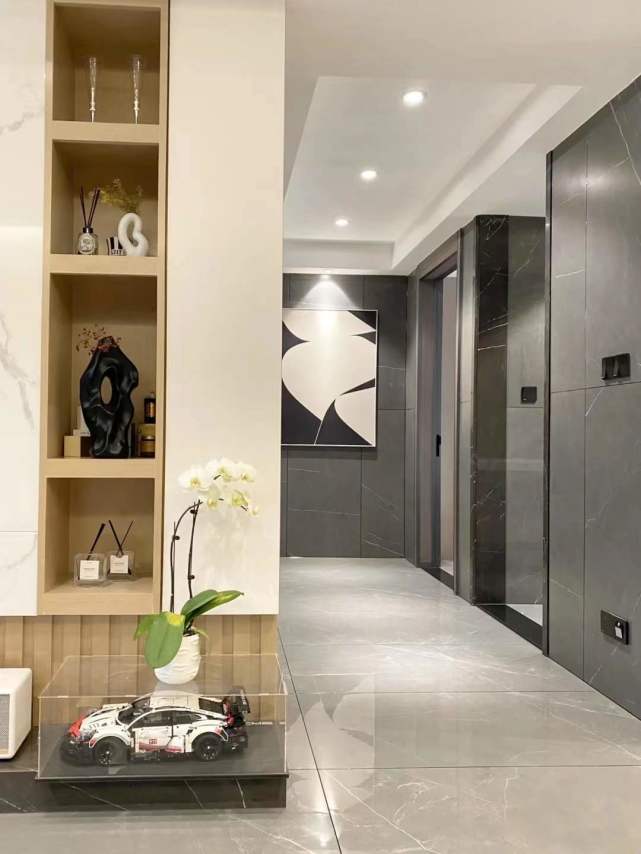 走进她家,才知道什么叫高级大方,光一个客厅就让人赏心悦目