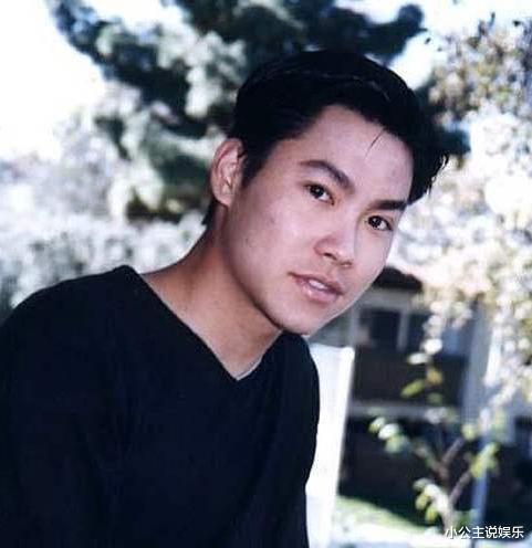 宋岳庭|19岁被害入狱，23岁在母亲怀中离世，25岁靠遗作击败周杰伦……