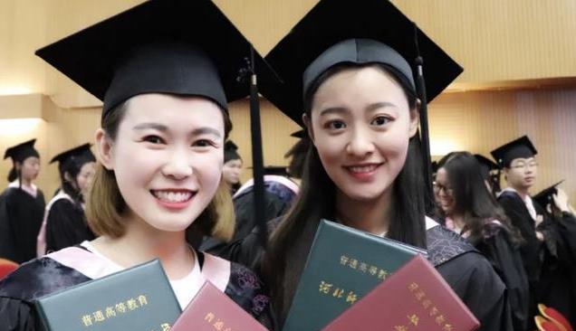 求职|“后悔入坑专业”排行榜:医学上榜在意料之中,师范专业是咋回事