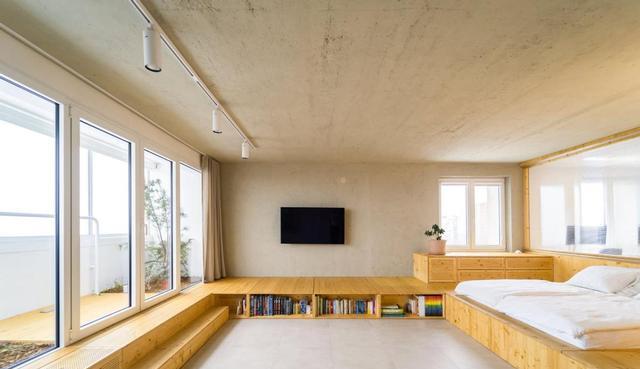 59不买沙发不买床，就打个卡座+榻榻米了事，自己住着舒服就行！