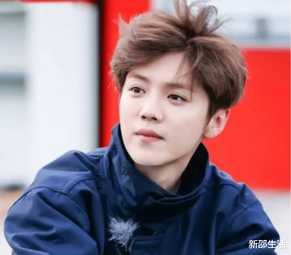 男神|这10位男星表面是男神,一看身材全垮掉,头大肩窄,驼背大肚腩