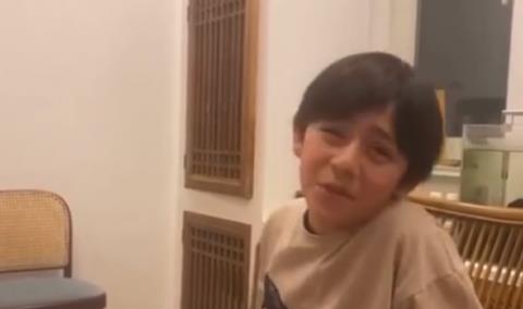 春节档|和谢娜交往5年,分手后差点抑郁,最后娶了外国妻子