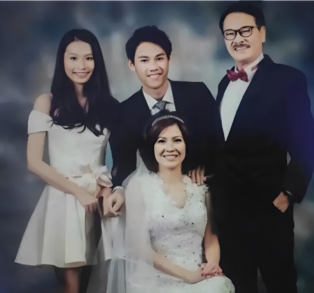 吴孟达|?吴孟达的儿子：替父亲照顾2位前妻，支撑起4个家庭！