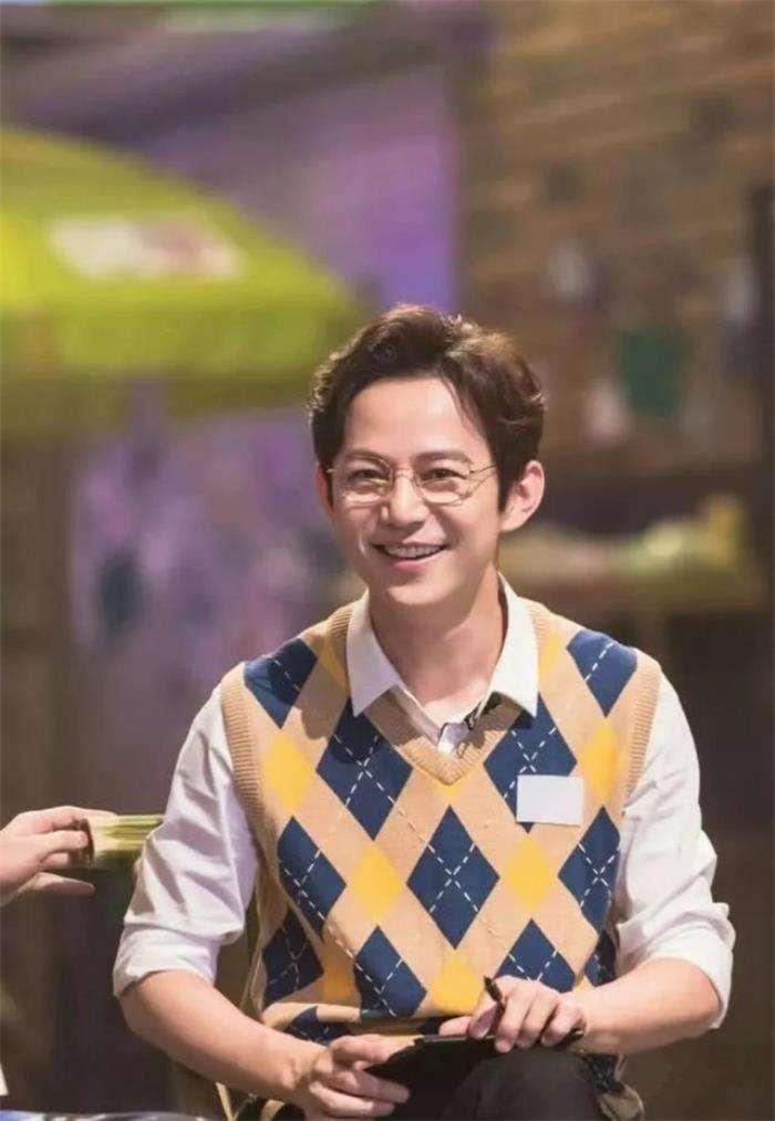 何炅|名和利，救不了何炅！