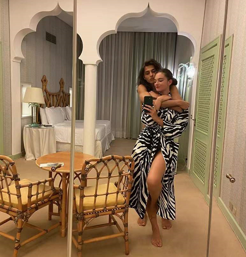 莫妮卡·贝鲁奇|莫妮卡·贝鲁奇17岁女儿时尚大片又纯又欲 和球花共享一张脸