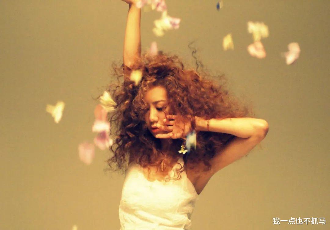 吴雨霏|余文乐前任突然官宣三胎，全网吓懵：啥时候结的婚？