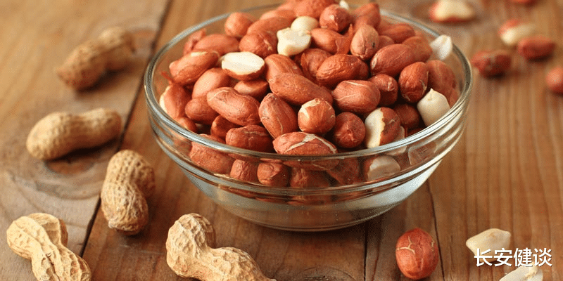 花生 减肥不能碰“花生”？建议：若不想腰上长赘肉，忌吃4物