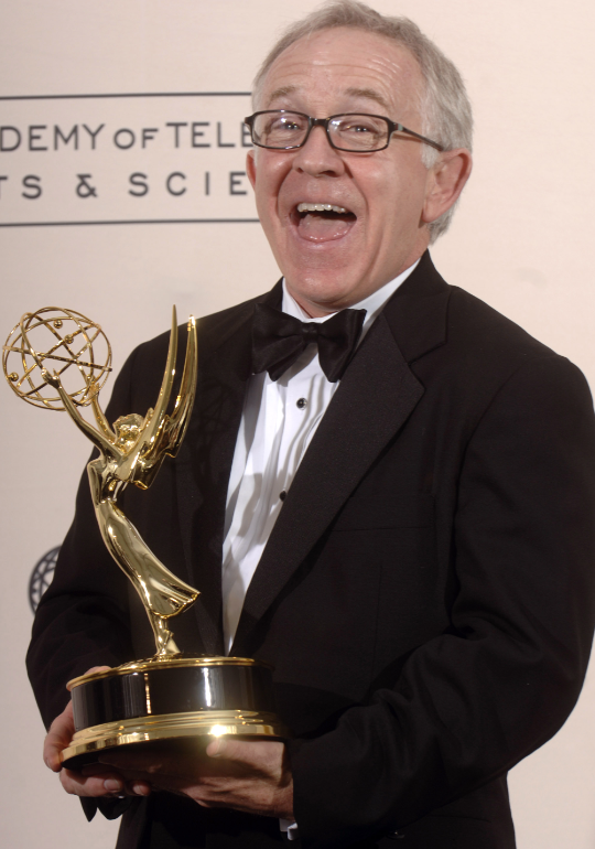 好莱坞|好莱坞演员莱斯利·乔丹车祸去世,演过上百个角色,与唐尼是狱友