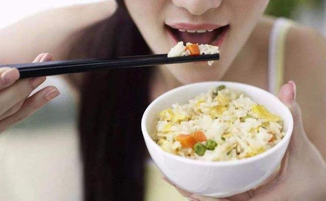 短发 39岁蒋欣撕下“微胖”标签，现在体重90斤，直言减肥或并不难