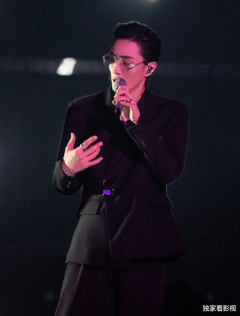 张栋梁|和王心凌组CP的张栋梁要参加《披哥2》？微笑男孩为何隐退娱乐圈