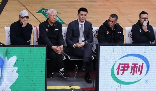 辽宁男篮|叔能忍侄不能忍！艾伦离队倒计时，辽宁打错算盘，上海或成大赢家