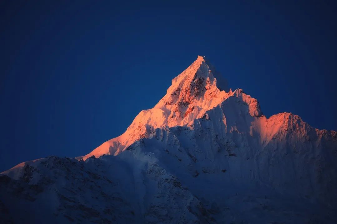 徒步|一生必去一次！你的第一座世界级雪山应该从这里开始