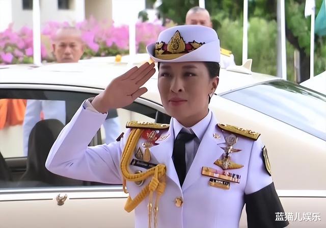 思蕊梵|王室“三位子嗣”手足情深,帕公主懂得谦让,思蕊梵站位归还恩情