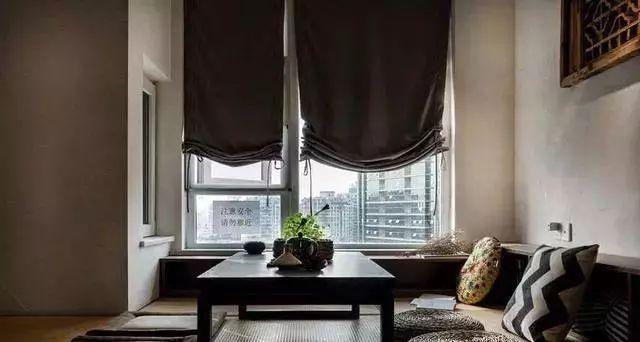 26㎡的迷你复式公寓，一楼装榻榻米房，二楼装地台床，够时尚！