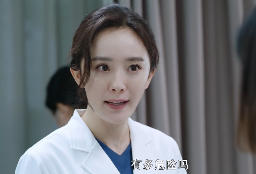 杨幂|定档央八！杨幂新剧运气真好，压3年热度不减，配角强大到不行