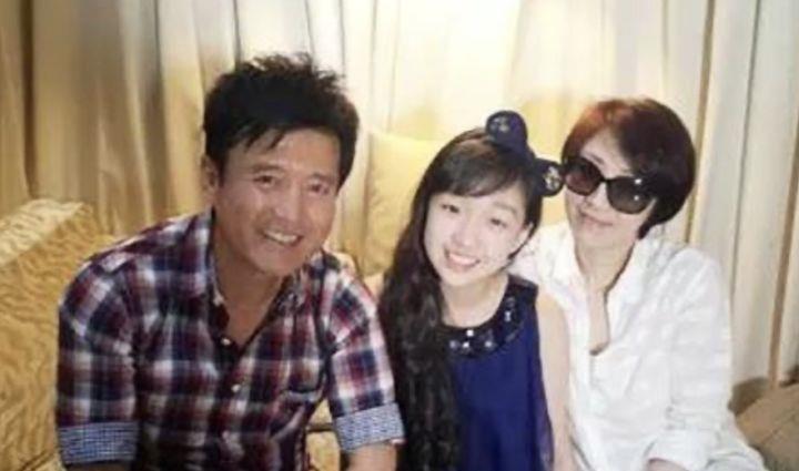 高胜美|90年代红的快“消失”得也快的10位歌手，都是歌坛巨星，1人早逝