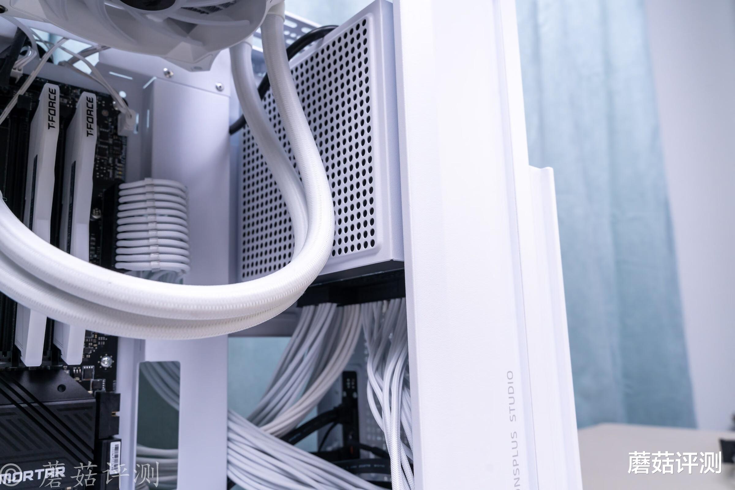 机箱|多一块屏幕,机箱功能更强大,乔思伯松果D31机箱Mesh副屏版 评测