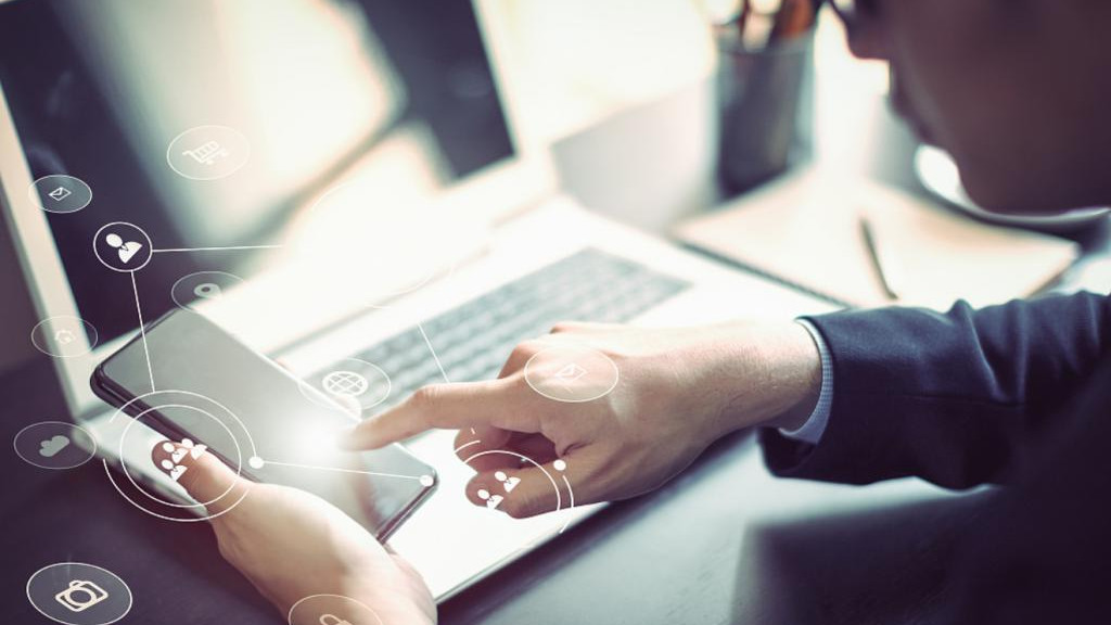 为什么越来越多人，不愿在网上租房、装修、找驾校？