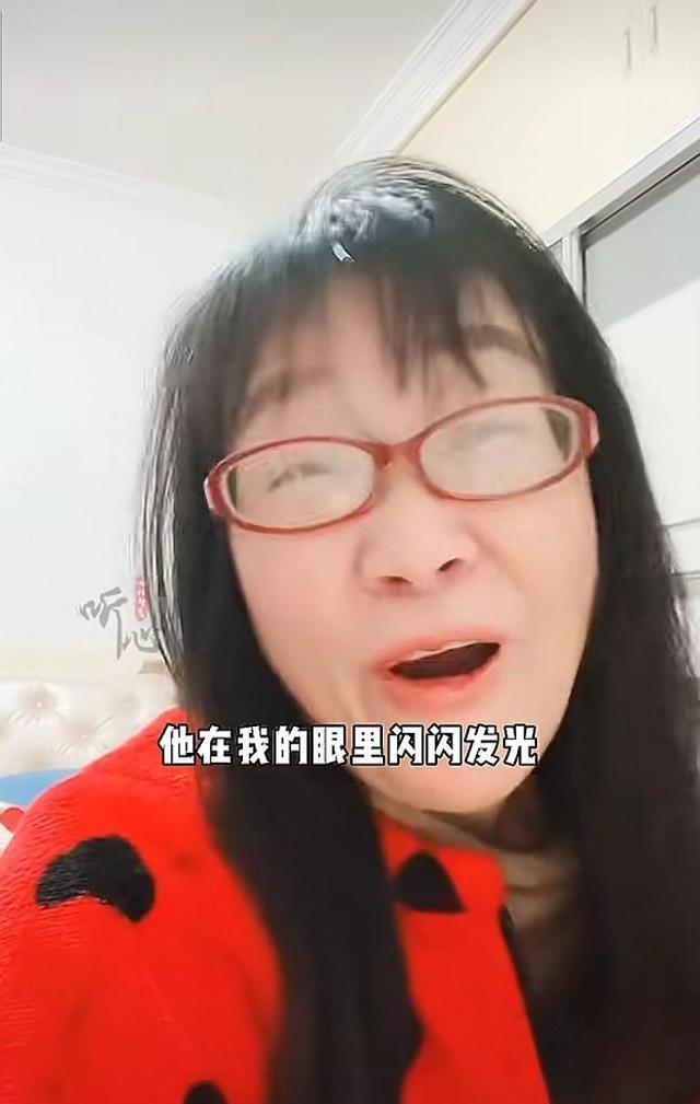 Netflix|余秀华到底有多爱杨槠策？她的表白让很多人觉得她可能是疯了