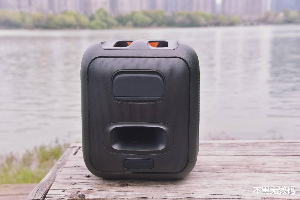 音箱|Bose小水壶升级成JBL户外气氛组，宜静宜动，JBL这音箱什么体验