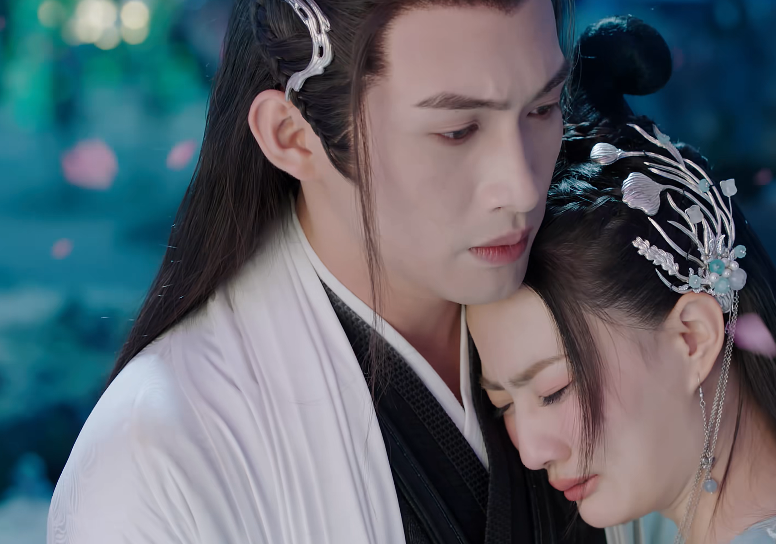 浮图缘|《浮图缘》和《向风而行》各看4集，一个已弃剧，一个会狂追