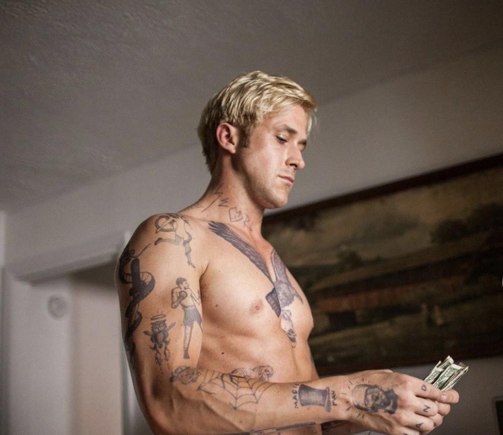 瑞恩·高斯林|41岁瑞恩·高斯林演真人芭比！秀金发腹肌被吐槽：年纪有点大了