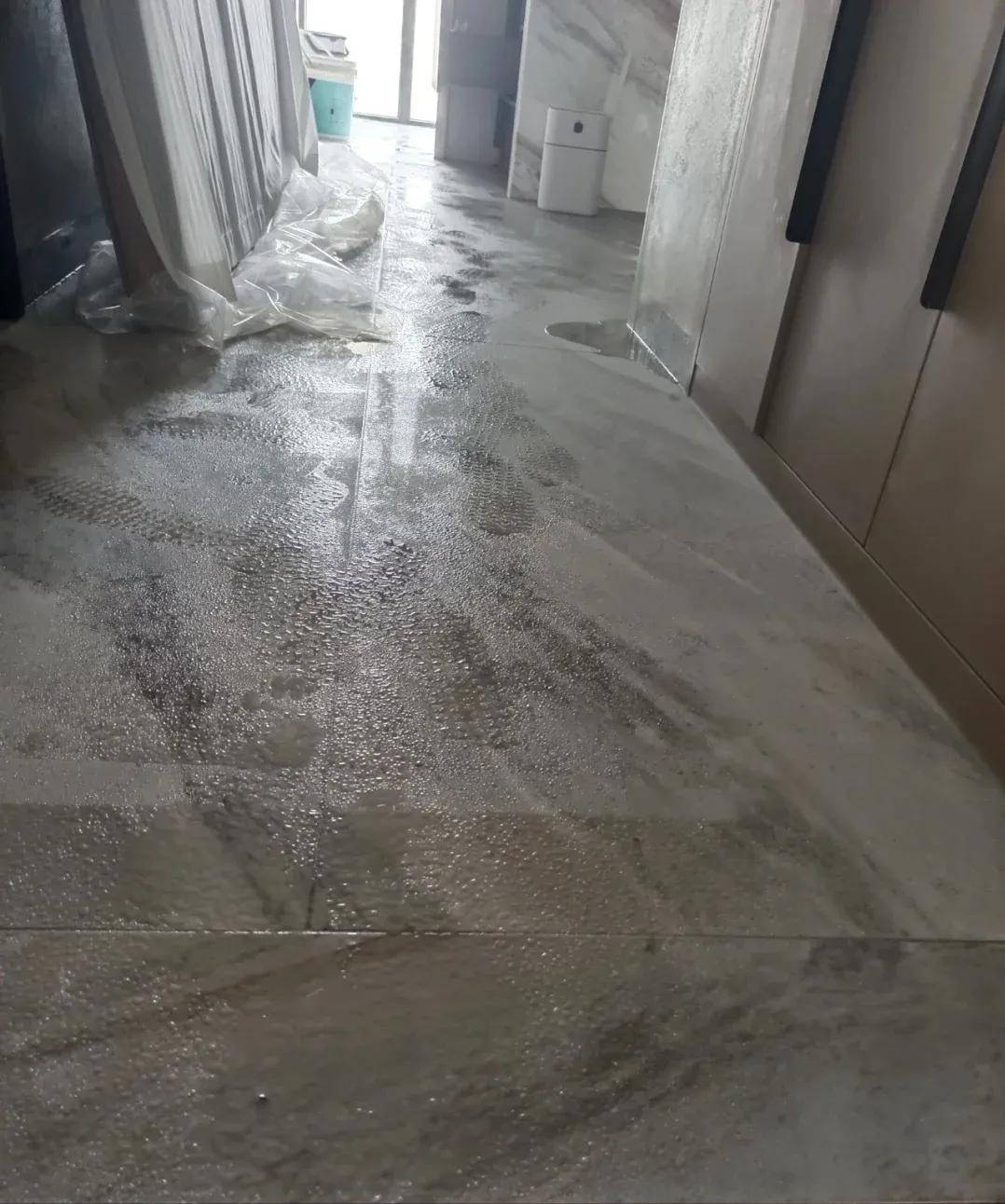回南天潮湿怎样彻底解决?这有三个实用方法,任选其一轻松解决!