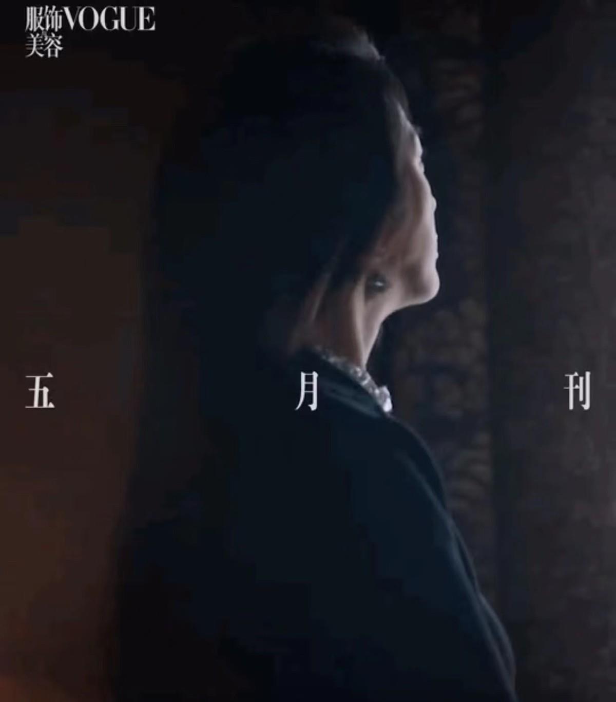 汤唯|汤唯回国复出大爆火！双杀回归独享超大排场，穿一身黑登顶级大刊