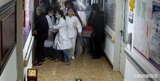 2013年，7岁男童在输液中突然去世，2小时后主治医生坠楼身亡