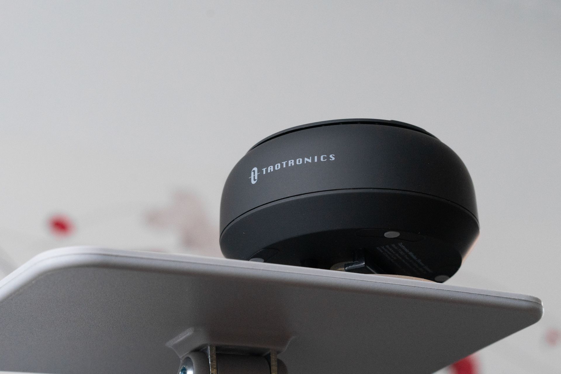 音响|吸在墙上的音响是什么体验?