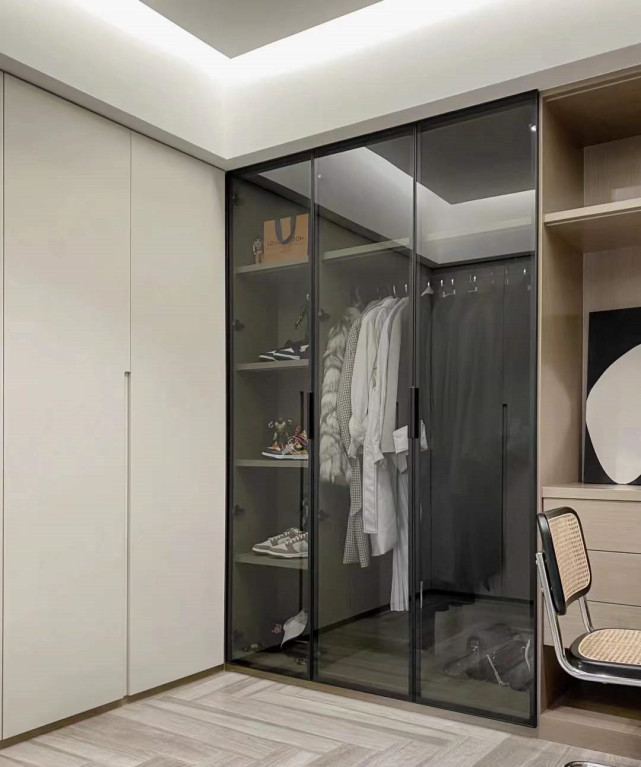 走进她家,才知道什么叫高级大方,光一个客厅就让人赏心悦目