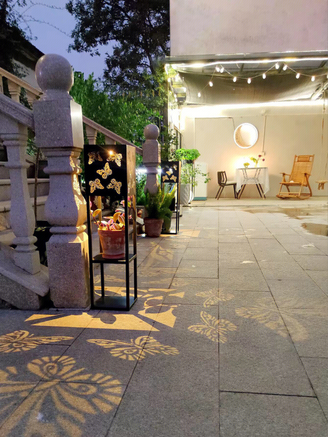 如果有地,一定要回农村建个房子和院子,那才是我们向往的生活