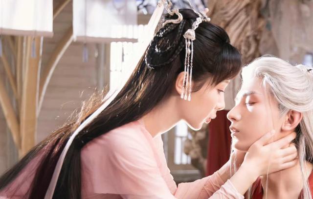 芷昔|沉香如屑:芷昔的结局,从她保留萤灯记忆的那刻起,便早已注定!