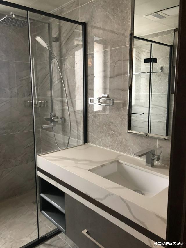 118平现代简约风格,全屋定制柜子,客厅与阳台打通很实用!