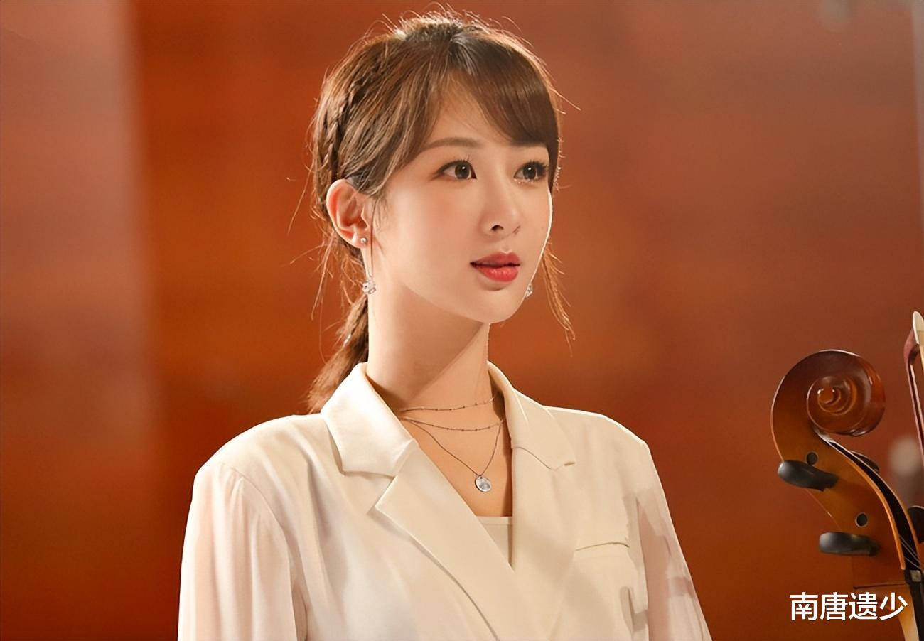 金鹰女神|金鹰女神候选名单待公布,三位大热门各有优势,关晓彤恐继续陪跑