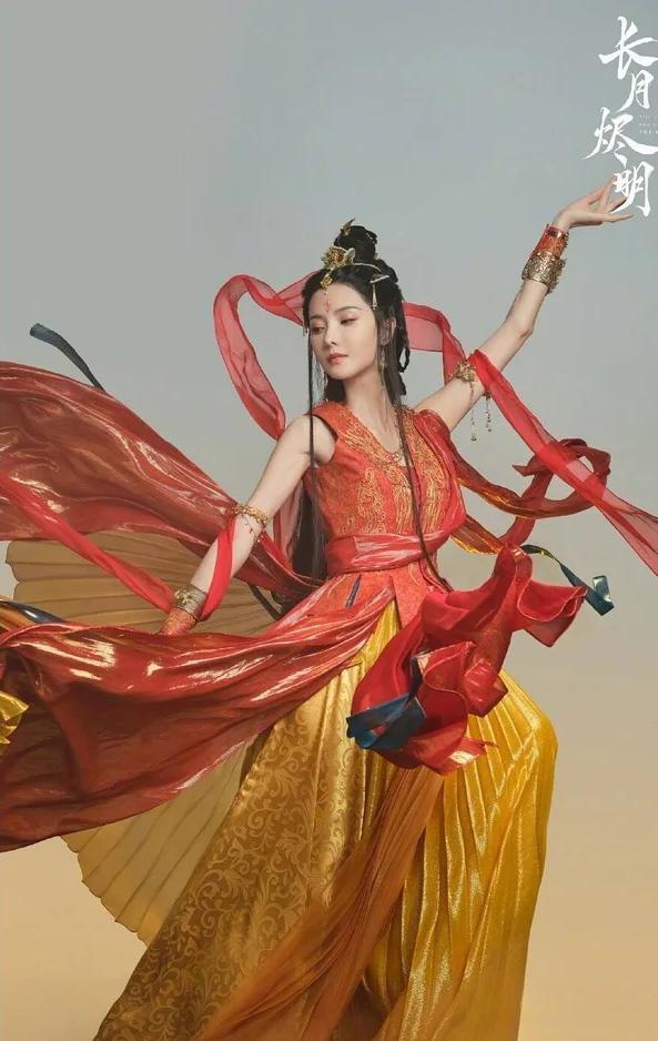 长月烬明|《长月烬明》还没开播就成了“待爆”剧了,主要是因为选角太离谱