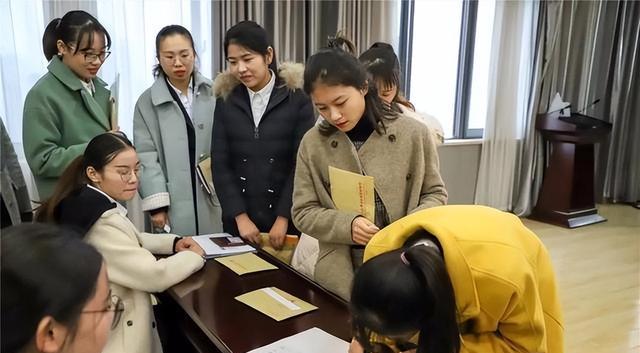 招聘|机关单位即将招聘“合同工”！这些岗位很吃香，应届生要把握机会